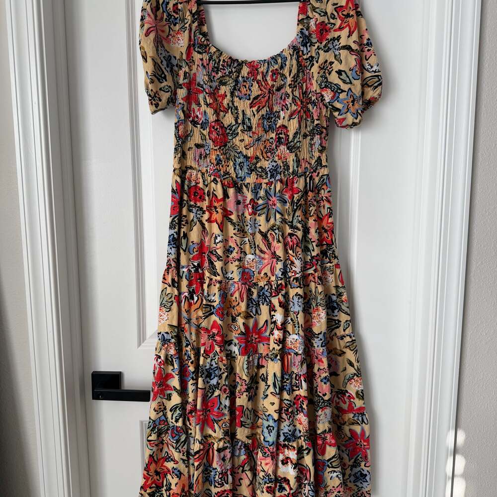 LC Lauren Conrad Petite Puff Sleeve Tiered Midi Dress